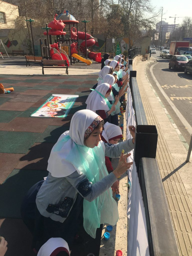 بوستان امام علی (ع) با نقاشی کودکانه زیباسازی شد