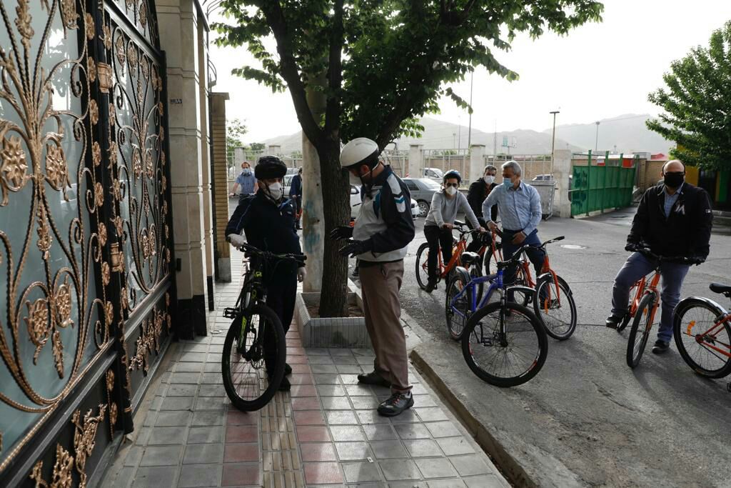 بازدید های میدانی شهردار منطقه۱۳ با دوچرخه