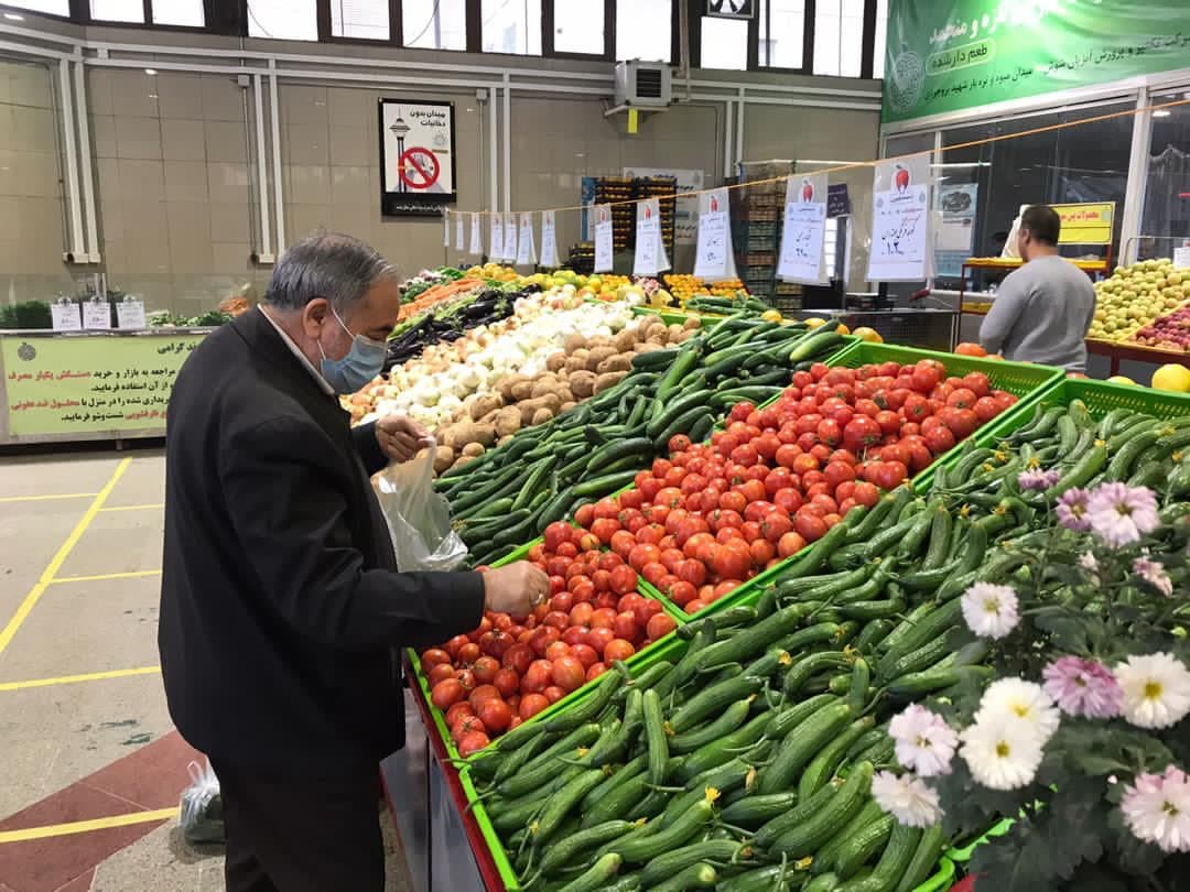 کاهش قیمت بادمجان، پیاز و کاهو در میادین میوه و تره بار تهران