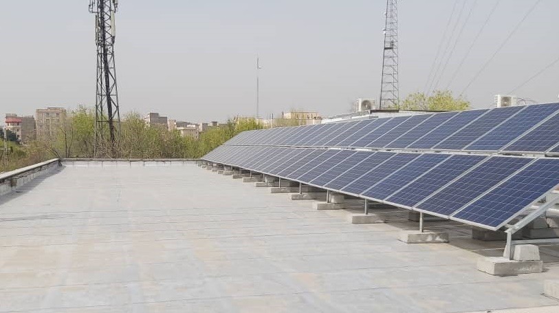 تهیه شناسنامه فنی ساختمان های اداری منطقه 19 برای احداث نیروگاه خورشیدی